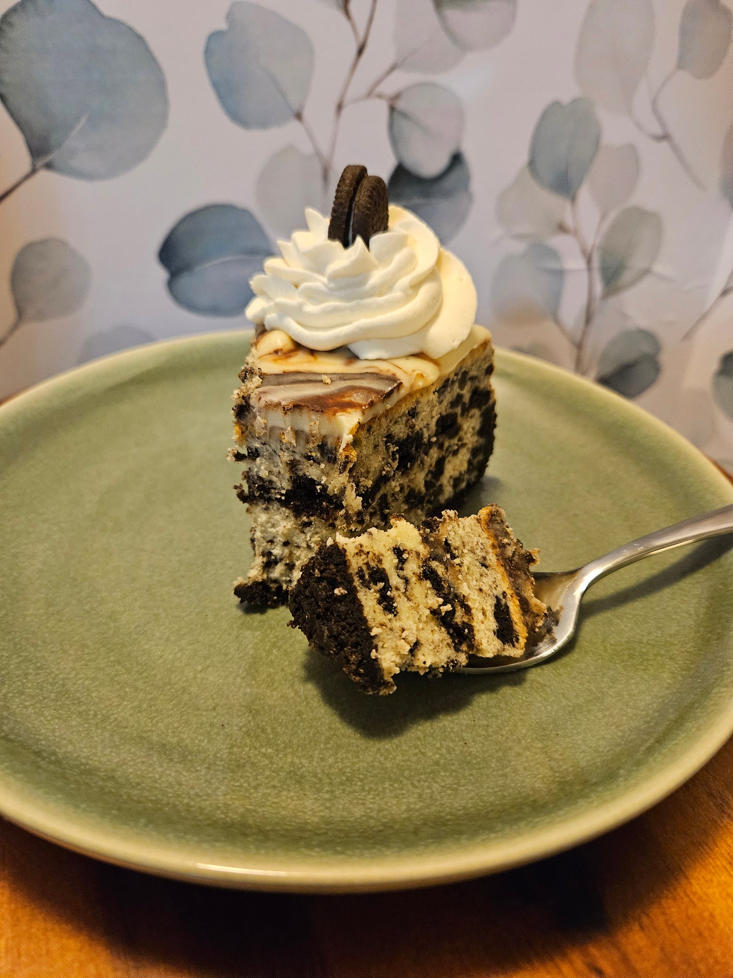 Whole Oreo Cheesecake